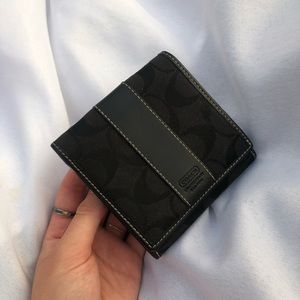 black monogram coach wallet🖤⛓